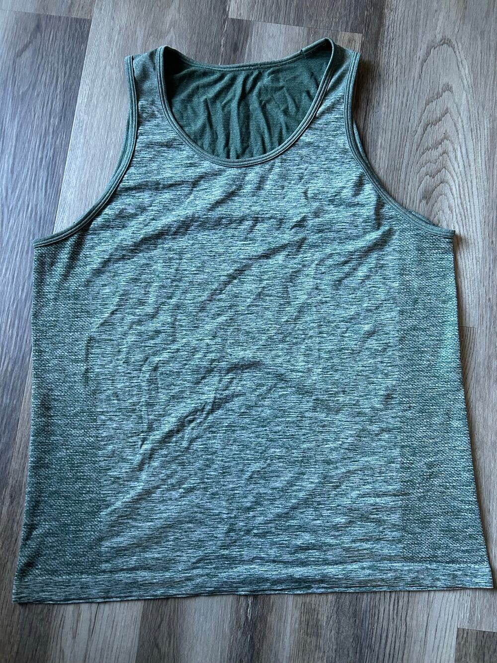 Lululemon Men’s Metal Vent Tech Tank Top Sleeveless Shirt Heathered Green active